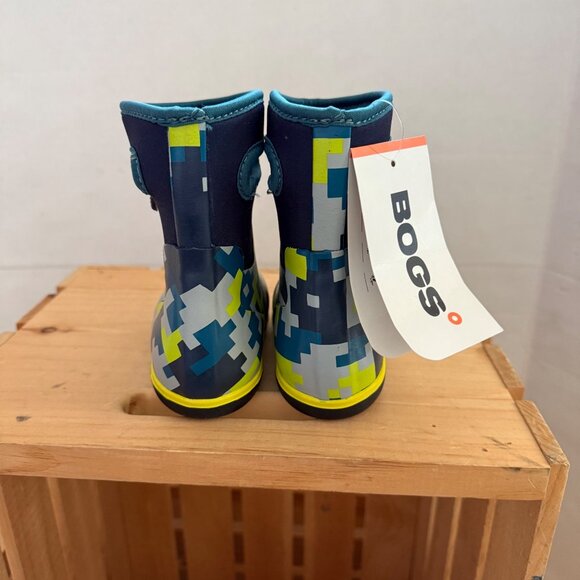 Bogs Toddler Kids Size 5 NEW Indigo Multicolor Digital Camo Print Rain Boots - Picture 5 of 14
